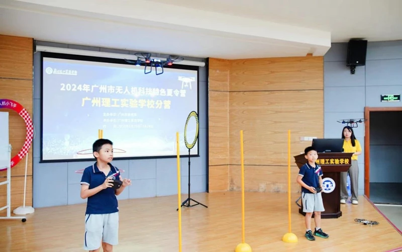职业球员如何通过联赛提升竞技水平_1